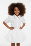 Bambina afro completo bianco colletto corretto